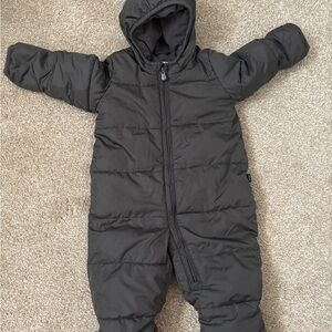 GAP Baby Snowsuit in Black
